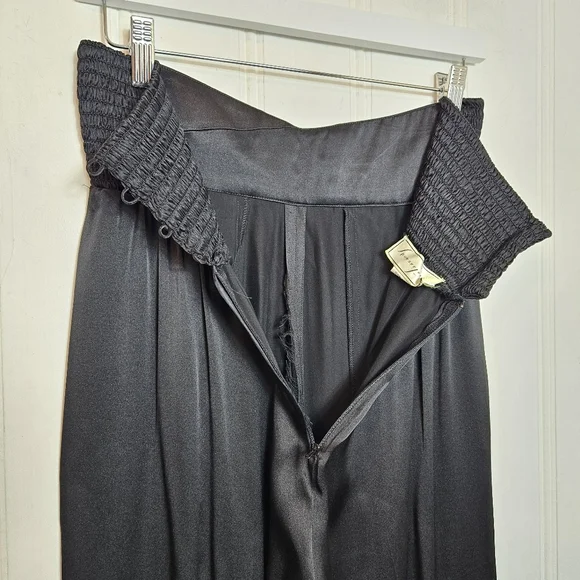 Vintage 100% Silk Pants Womens Size 6 Black High Waist Ruched Buttoned Back - Picture 9 of 12